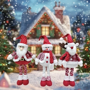 Detailed view of telescopic Christmas dolls featuring Santa, Snowman and Reindeer figurines