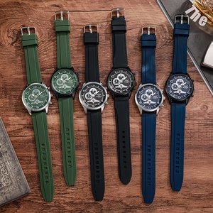 Men's sport quartz watch with silicone strap and calendar display in three colors