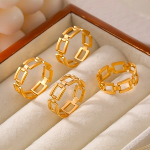 Geometrischer quadratischer Gliederring aus 18k vergoldetem Edelstahl im Hepburn-Stil