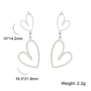 Silver hollow double heart earrings with size dimensions and weight in white background