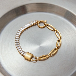 Gold 18K stainless steel bracelet with rectangular zircon and lock charm on metal plate
