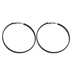 Boucles d'oreilles créoles larges en cuir noir pour femmes au design minimaliste