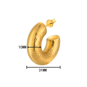 Vintage 18K gold-plated C-shaped stainless steel earrings with hammered texture and dimensions