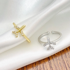 Chic airplane open rings in gold and silver finish with sparkling zircon stones