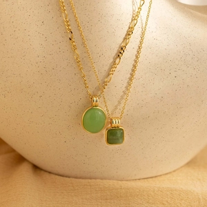 Double-layered 24K gold Figaro chain necklace with green aventurine stone pendants