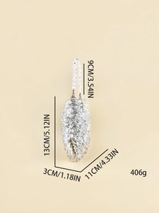 Detailed size specifications and weight of the handmade acrylic beaded water drop handbag