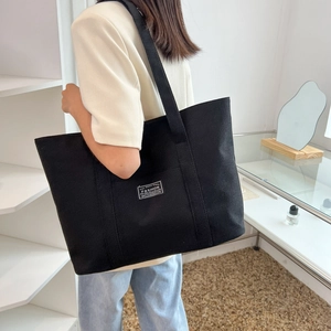 Large Capacity Canvas Tote Bag Minimalist Fashion Label Shoulder Shopping Bag For Women Commuting Travel
