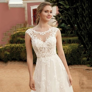 Wedding Gown Lace Tulle Illusion Neckline Sleeveless A-Line Floral Applique Elegant Long Train Bridal Dress For Women