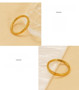 Detailed view of wave-textured 18K gold-plated stainless steel adjustable ring