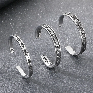 Bracelet Jonc Ouvert En Acier Inoxydable Vintage Pour Homme Punk Gothique Crâne Œil Du Mal Feuille D'érable Gravé Bijoux