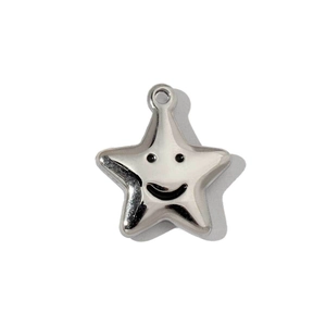 Pendentif étoile argentée polie avec visage souriant et anneau pour la création de bijoux