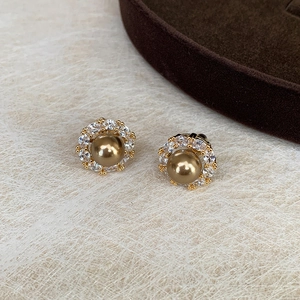 Elegant silver needle pearl stud earrings with zircon halo in vintage french style