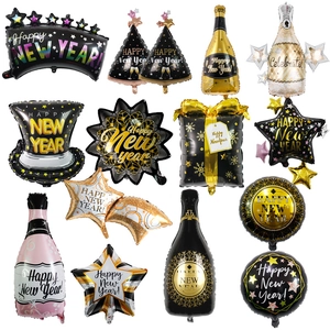 Kit de ballons de Nouvel An avec bouteilles, étoiles et couronnes en noir et or