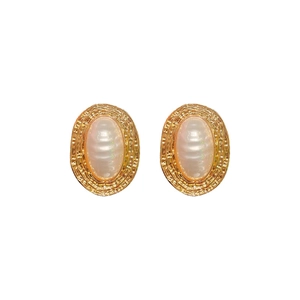 Retro golden oval stud earrings with white faux pearl inlays for elegant women