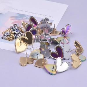 304 stainless steel heart-shaped stud earrings in gold, silver, and rainbow colors