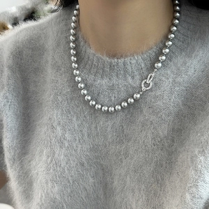 Elegant silver grey pearl necklace with a sparkling zircon ring clasp for women