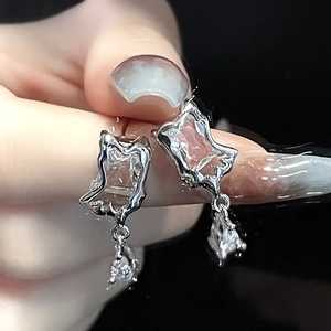 Exquisite Butterfly Zirconia Stud Earrings For Women Liquid Metal Style Copper Earrings With 925 Sterling Silver Earring Post