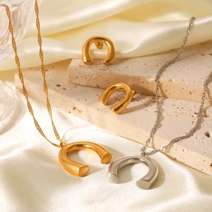 U Shaped Necklace And Earrings Stainless Steel Horseshoe Pendant Water Wave Chain Minimalist Jewelry For Women