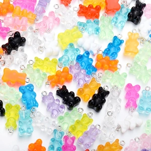 Ciondoli colorati a forma di orsetto in resina con gancio per gioielli fai da te