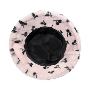 Cappello alla pescatore rosa in pelliccia sintetica di coniglio con motivi a ciliegia