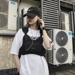Sacoche de poitrine tactique en nylon noir avec sangles réglables de style urbain