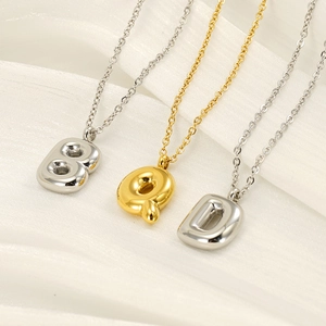 Colliers avec pendentifs lettres de l'alphabet style bulle en acier inox or et argent