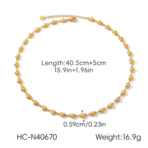 Golden heart link necklace specs showing length 40.5+5cm and weight 16.9g details