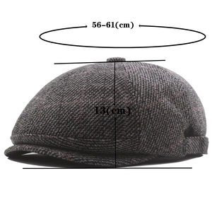 Plaid newsboy cap for men in gray wool blend with 56-61cm adjustable size and 13cm height