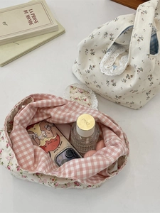 Floral canvas handbag with lace trim and check lining in soft Korean aesthetic style