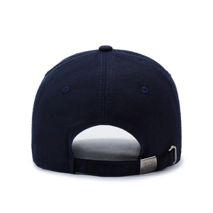 Casquette de baseball bleu marine vintage avec détails usés et boucle NY réglable