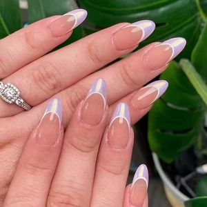 French Almond Press On Nails Metallic Purple Aurora Pearlescent Nude Pink Artificial Finger Nails Sweet Style For Women