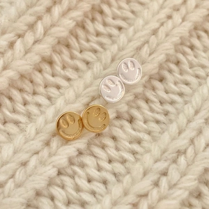Minimalist 925 sterling silver smiley face stud earrings in gold and silver finishes