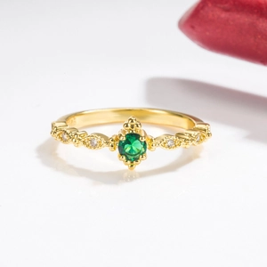 Vintage Copper Emerald Green Rhinestone Ring Gold Plated Geometric Round Elegant Jewelry For Women Party Wedding Gift