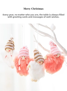 Lot de 4 anges de Noël en peluche avec bonnets en tricot et pompons en fourrure