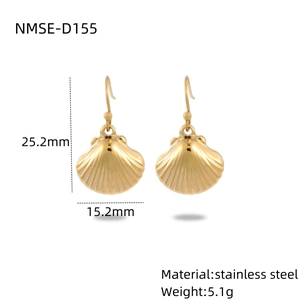 Golden shell-shaped stainless steel earrings with dimensions and weight details