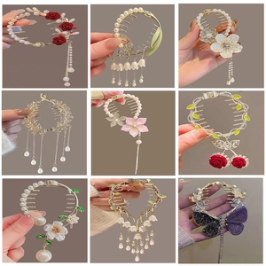 Detailed collection of elegant floral hair clips with pearls and tassels for women