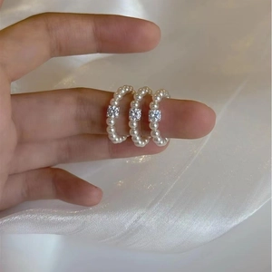 Elegant 3-piece set of French vintage pearl rings with square zircon stones for women