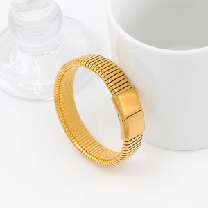 Minimalist gold Tubogas snake chain magnetic bracelet with elegant textured finish