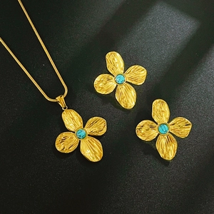 Necklace And Stud Earrings Vintage French Style Petal Floral Stainless Steel Artificial Pearl Turquoise Jewelry For Women Elegant
