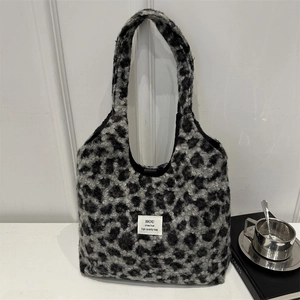 Winter faux fur leopard print tote bag with soft plush texture and large capacity