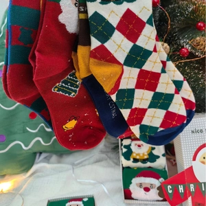 Lot de 3 paires de chaussettes de Noël en coton avec motifs Père Noël et sapins