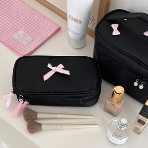 Creamy pink bow cosmetic bag set with pearl zipper and large capacity for travel