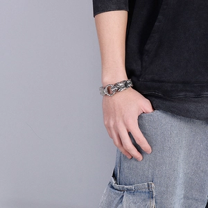 Men's retro stainless steel dragon bone chain bracelet with intricate dragon head clasp