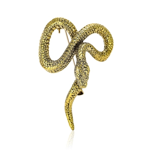 Elegant gold snake brooch in alloy with detailed scale texture for suits and shirts
