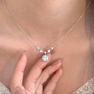 Elegant S925 sterling silver square zircon halo necklace with delicate cable chain