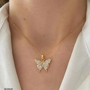 Elegant 18k gold plated stainless steel necklace featuring a crystal bow butterfly pendant