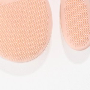 Close-up of soft silicone facial cleansing brush bristles for pore and blackhead removal