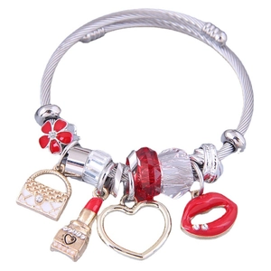 Charm Armreif Legierung Stahl Emaille Lippenstift Herz Lippen Anhänger Trendiger Modeschmuck Für Damen