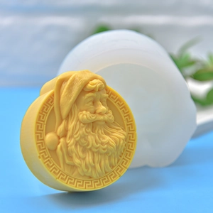 Christmas Santa Claus silicone mold for DIY soap candles and fondant cake decorating