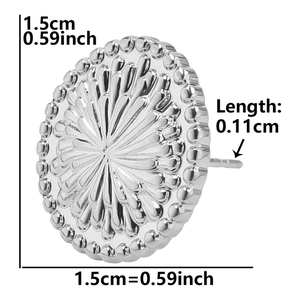 Detailed size guide showing 1.5cm diameter and 0.11cm thickness for the steel stud earring